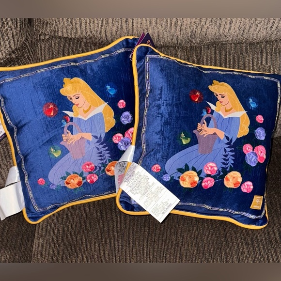 ASHLEY TAYLOR DISNEY PARKS 2024 SET 2 AURORA SLEEPING BEAUTY PILLOWS NWT - Picture 2 of 5